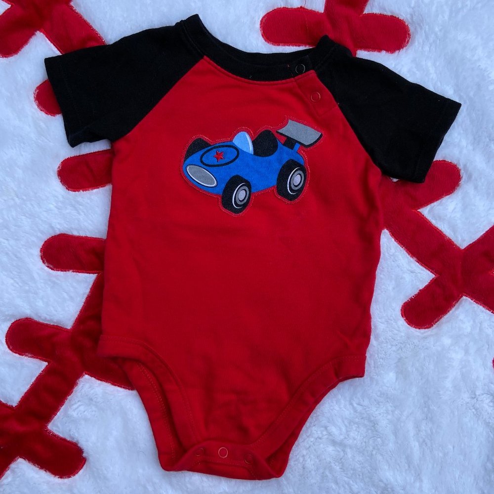 Garanimals Baby Boy 6-12 Month Onesie Bodysuit Red
